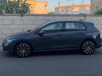 Usata VW Golf VIII Life 116 CV (85 kW) 2022 Grigio Berlina