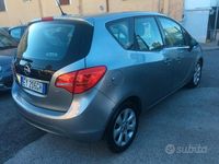 Usata Opel Meriva 95 CV (69 kW) 2015 Grigio Monovolume