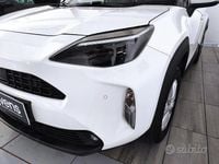 Begagnad Toyota Yaris Cross Business Edition 92 HK (67 kW) 2022 Vit SUV