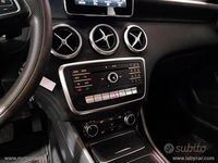 Usata Mercedes A160 363 CV (266 kW) 2017 Grigio Berlina