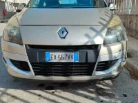 Usata Renault Scénic 110 CV (80 kW) 2010 Monovolume