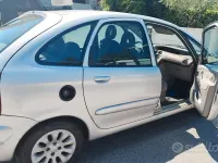 Usata Citroën Xsara Picasso 90 CV (66 kW) 2003 Grigio Monovolume