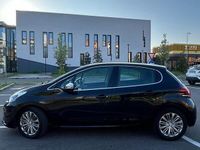 Usata Peugeot 208 102 CV (75 kW) 2019 Nero Utilitaria
