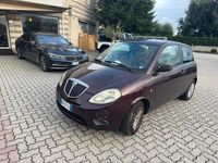 Usata Lancia Ypsilon 77 CV (56 kW) 2009 Viola Utilitaria