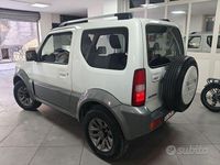 Usata Suzuki Jimny 84 CV (61 kW) 2016 Bianco SUV