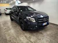 Usata Mercedes GLA200 AMG Line Premium 156 CV (114 kW) 2017 Blu/azzurro SUV