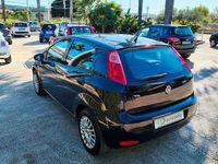 Usata Fiat Punto Street 69 CV (50 kW) 2015 Blu Berlina