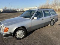 Usata Mercedes E200 136 CV (100 kW) 1993 Argento Station wagon