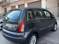 Usata Lancia Musa 95 CV (69 kW) 2010 Bluazzurro Monovolume