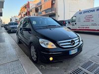 Usata Mercedes B Electric Drive 110 CV (80 kW) 2007 Nero Monovolume