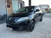Usata Lancia Ypsilon 85 CV (62 kW) 2015 Nero Utilitaria