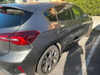 Usata Ford Focus ST-Line X 116 CV (85 kW) 2023 Grigio Berlina