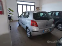 Usata Toyota Yaris 68 CV (50 kW) 2007 Grigio Utilitaria
