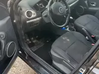 Usata Renault Clio II Dynamique 75 CV (55 kW) 2007 Nero Berlina
