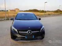 Usata Mercedes A180 Premium 109 CV (80 kW) 2017 Nero Utilitaria
