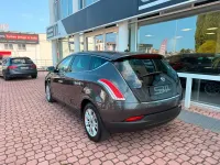 Usata Lancia Delta 120 CV (88 kW) 2012 Grigio Utilitaria