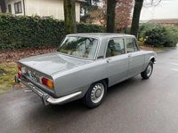 Usata Alfa Romeo 1750 118 CV (86 kW) 1968 Grigio Berlina