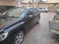 Usata Volvo V60 120 CV (88 kW) 2016 Nero Station wagon