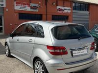 Usata Mercedes B180 140 CV (102 kW) 2005 Nero Monovolume