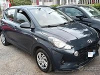 Usata Hyundai i10 Advanced 66 CV (48 kW) 2023 Grigio Utilitaria