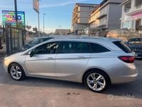Usata Opel Astra Ultimate 122 CV (89 kW) 2022 Grigio Utilitaria