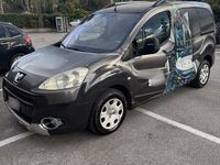 Usata Peugeot Partner Tepee 92 CV (67 kW) 2012 Nero Monovolume