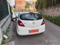 Usata Opel Corsa Edition 85 CV (62 kW) 2013 Bianco Utilitaria