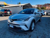 Usata Toyota C-HR Active 98 CV (72 kW) 2019 Argento SUV