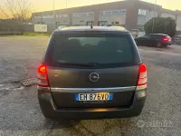Usata Opel Zafira Cosmo 110 CV (80 kW) 2011 Grigio Monovolume