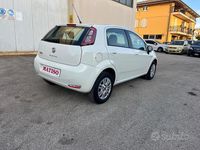 Usata Fiat Punto Evo 78 CV (57 kW) 2012 Bianco Utilitaria