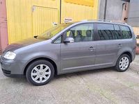 Usata VW Touran Highline 105 CV (77 kW) 2005 Grigio scuro Monovolume