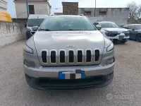 Usata Jeep Cherokee Longitude 140 CV (102 kW) 2015 Grigio SUV