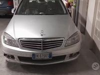 Usata Mercedes C220 Elegance 170 CV (125 kW) 2007 Grigio Berlina