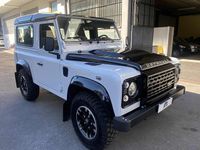 Usata Land Rover Defender Adventure 122 CV (89 kW) 2015 Bianco(met.) SUV