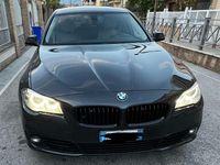 Usata BMW 520 Luxury Line 190 CV (139 kW) 2015 Nero Station wagon