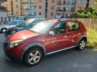 Usata Dacia Sandero Stepway 88 CV (64 kW) 2012 Rosso Berlina