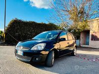 Usata Ford Fiesta Titanium 68 CV (50 kW) 2007 Nero Utilitaria
