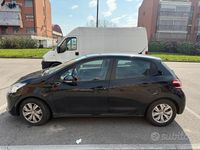 Usata Peugeot 208 2015 Nero Utilitaria