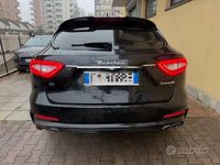 Usata Maserati Levante 275 CV (202 kW) 2019 Nero SUV