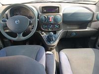 Usata Fiat Doblò 101 CV (74 kW) 2003 Grigio Monovolume