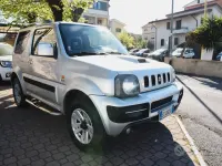 Usata Suzuki Jimny 86 CV (63 kW) 2010 Grigio SUV