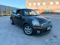 Usata Mini Cooper 75 CV (55 kW) 2013 Marrone Utilitaria