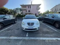 Usata Lancia Ypsilon 75 CV (55 kW) 2011 Bianco Utilitaria