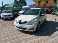 Usata Mercedes B200 Executive 140 CV (102 kW) 2011 Bianco Utilitaria