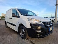 Usata Peugeot Partner 99 CV (72 kW) 2016 Bianco Monovolume