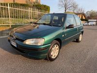 Usata Peugeot 106 60 CV (44 kW) 1999 Verde Utilitaria
