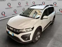 Usata Dacia Jogger Expression 101 CV (74 kW) 2023 Bianco Monovolume