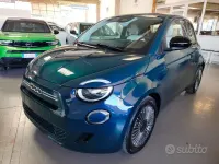 Nuova Fiat 500 Icon 65 CV (47 kW) 2026 Blu Berlina