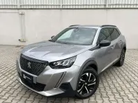 Usata Peugeot 2008 Allure 131 CV (96 kW) 2023 Grigio SUV