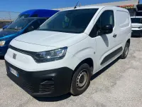 Usata Fiat Doblò 102 CV (75 kW) 2023 Bianco Monovolume